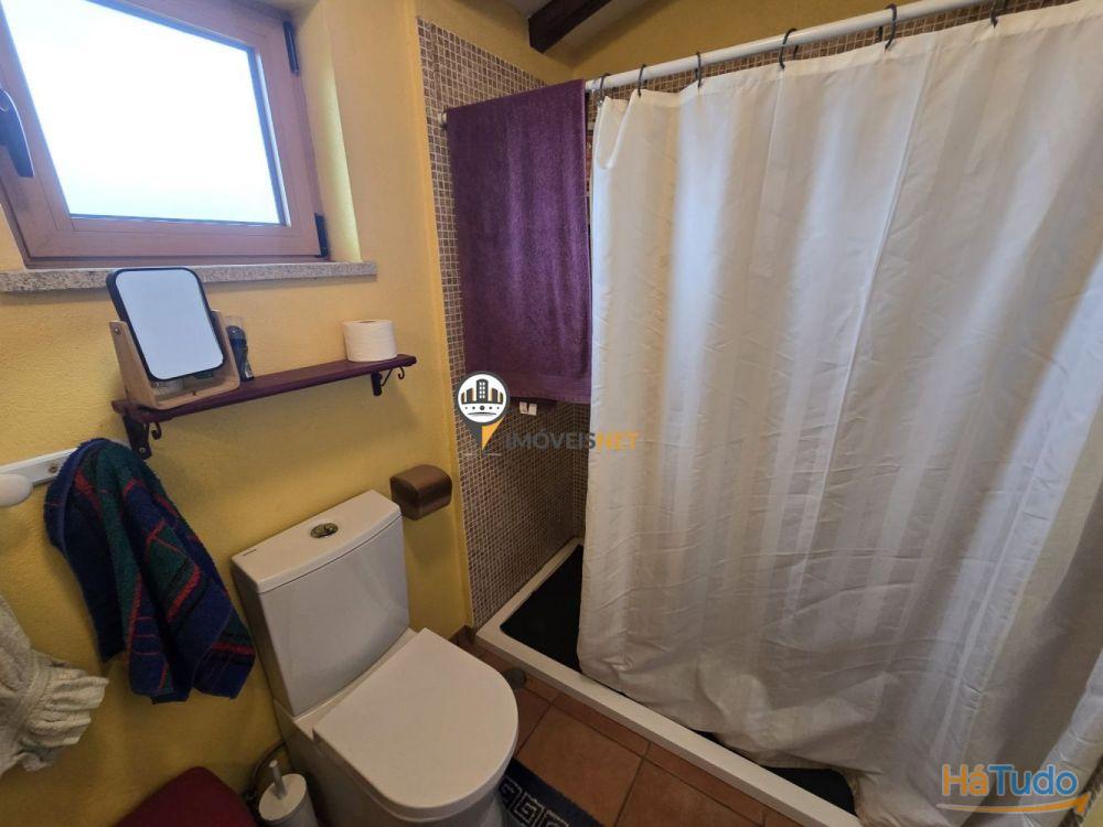 Moradia recuperada em granito e madeira, Venda, Tinalhas Moradia recuperada em granito e madeira, Venda, Tinalhas