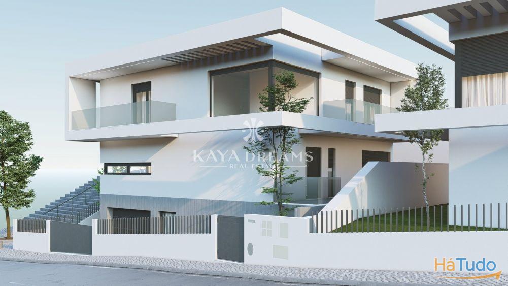 Moradia em Fase Final de Construo T5 no Bairro do Trigache em Fames, Odivelas