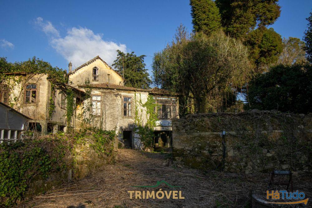 Quinta Secular em Santiago de Riba-Ul, Oliveira de Azeméis Quinta Secular em Santiago de Riba-Ul, Oliveira de Azeméis