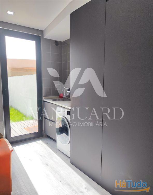 Moradia T3 a 3 minutos da Póvoa de Varzim Moradia T3 a 3 minutos da Póvoa de Varzim