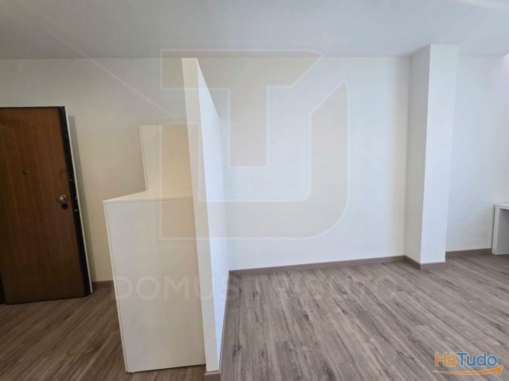 Estúdio T0 Mobilado e Equipado, no Centro de Matosinhos Estúdio T0 Mobilado e Equipado, no Centro de Matosinhos