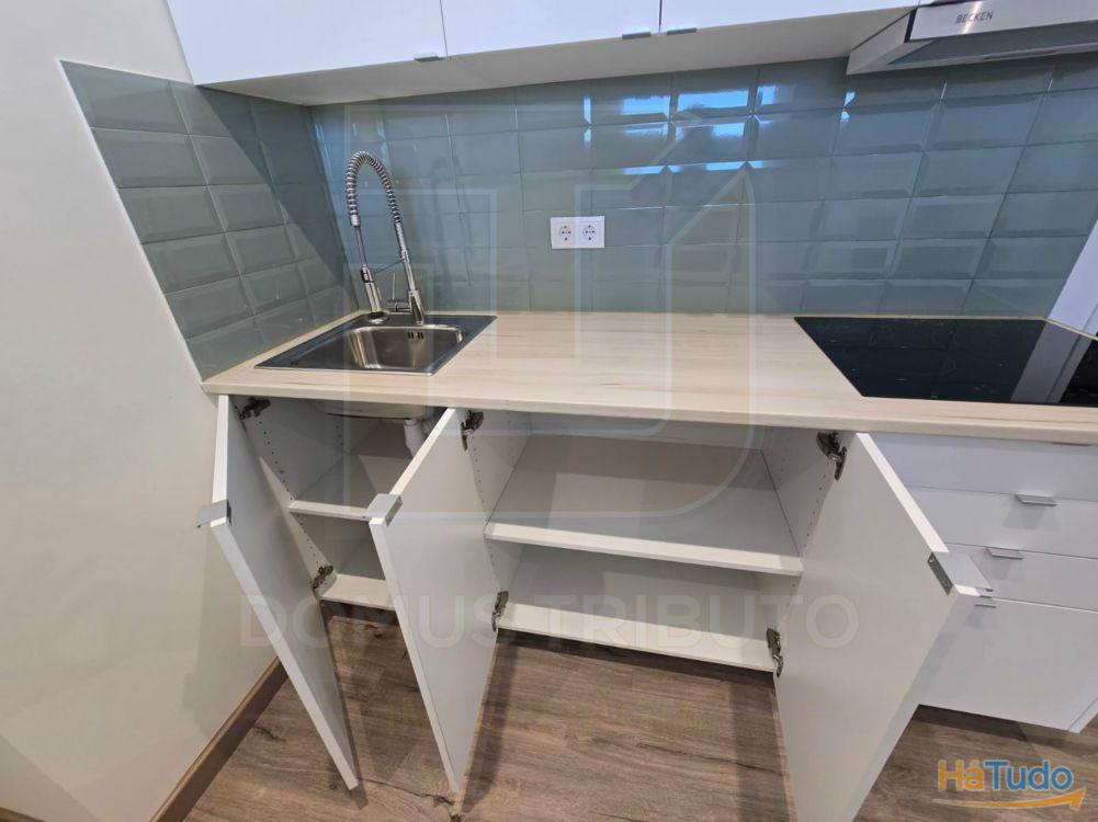 Estúdio T0 Mobilado e Equipado, no Centro de Matosinhos Estúdio T0 Mobilado e Equipado, no Centro de Matosinhos