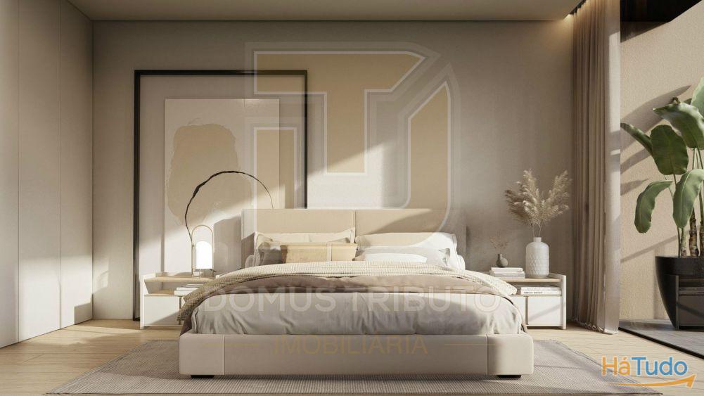 Moradia V3, 2 frentes, com 3 suítes, garagem fechada para 2 carros, varandas, terraços e jardim. Moradia V3, 2 frentes, com 3 suítes, garagem fechada para 2 carros, varandas, terraços e jardim.