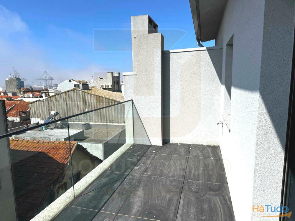 Apartamento T0+1 Recuado, Novo, com Terraço e Vista Mar ? Brito Capelo, Matosinhos Apartamento T0+1 Recuado, Novo, com Terraço e Vista Mar ? Brito Capelo, Matosinhos
