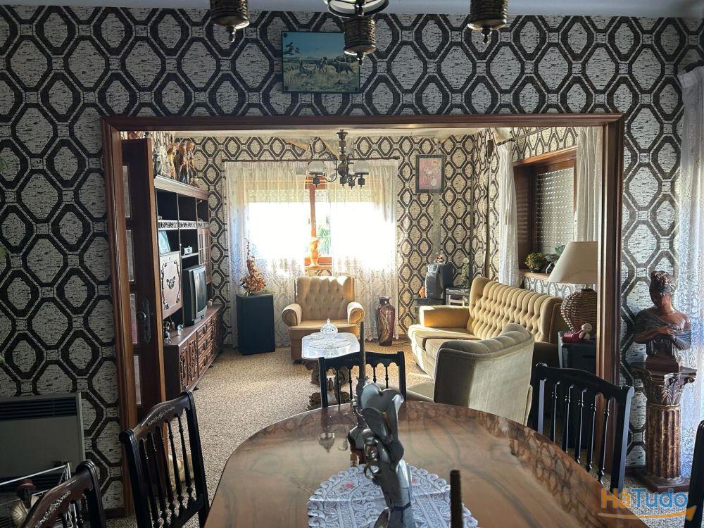 Moradia T4 com terreno no Troviscal Moradia T4 com terreno no Troviscal