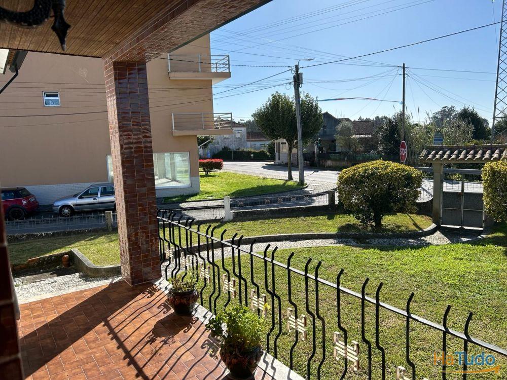 Moradia T4 com terreno no Troviscal Moradia T4 com terreno no Troviscal