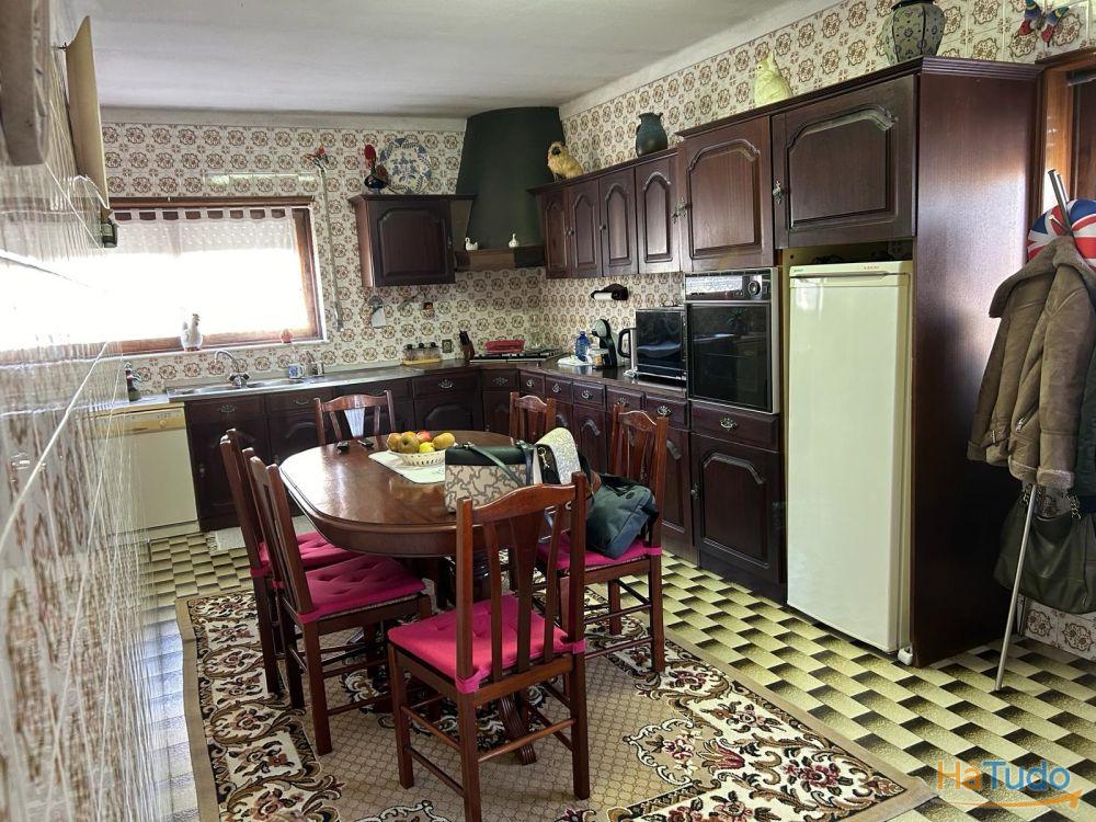 Moradia T4 com terreno no Troviscal Moradia T4 com terreno no Troviscal