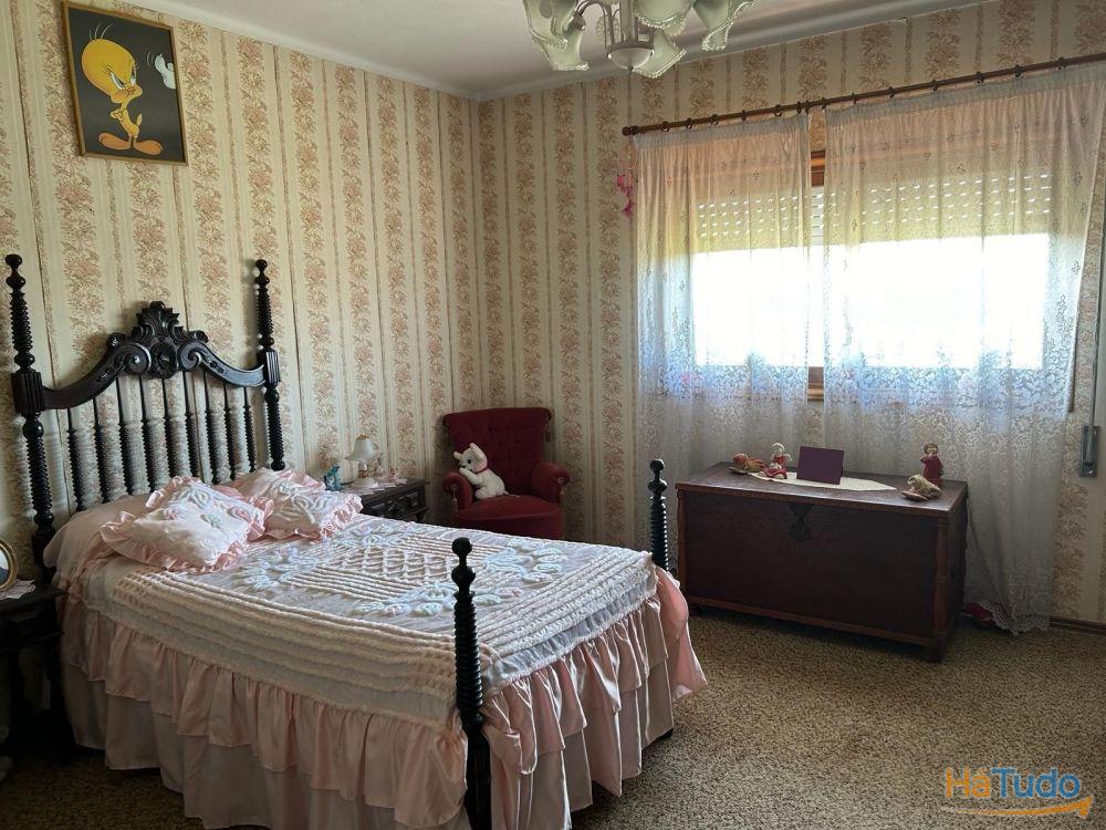 Moradia T4 com terreno no Troviscal Moradia T4 com terreno no Troviscal