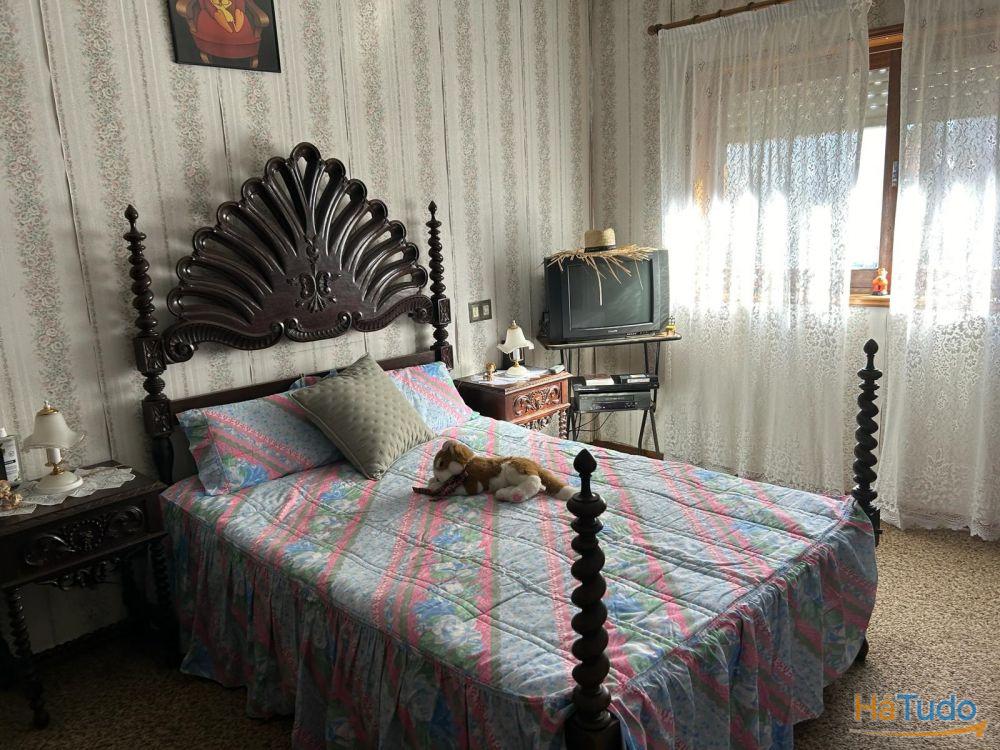 Moradia T4 com terreno no Troviscal Moradia T4 com terreno no Troviscal