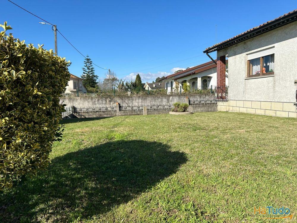 Moradia T4 com terreno no Troviscal Moradia T4 com terreno no Troviscal