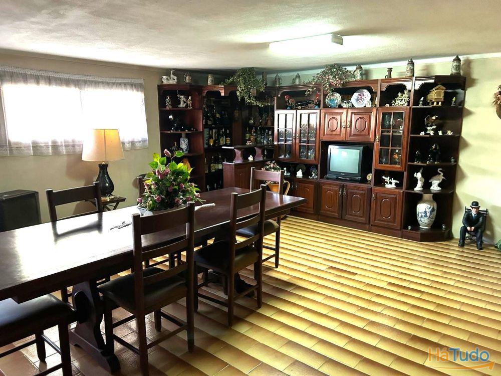 Moradia T4 com terreno no Troviscal Moradia T4 com terreno no Troviscal