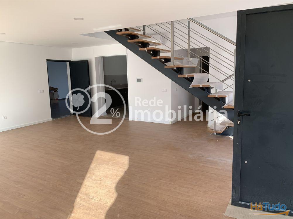 Moradia T4 nova em Azurva Moradia T4 nova em Azurva