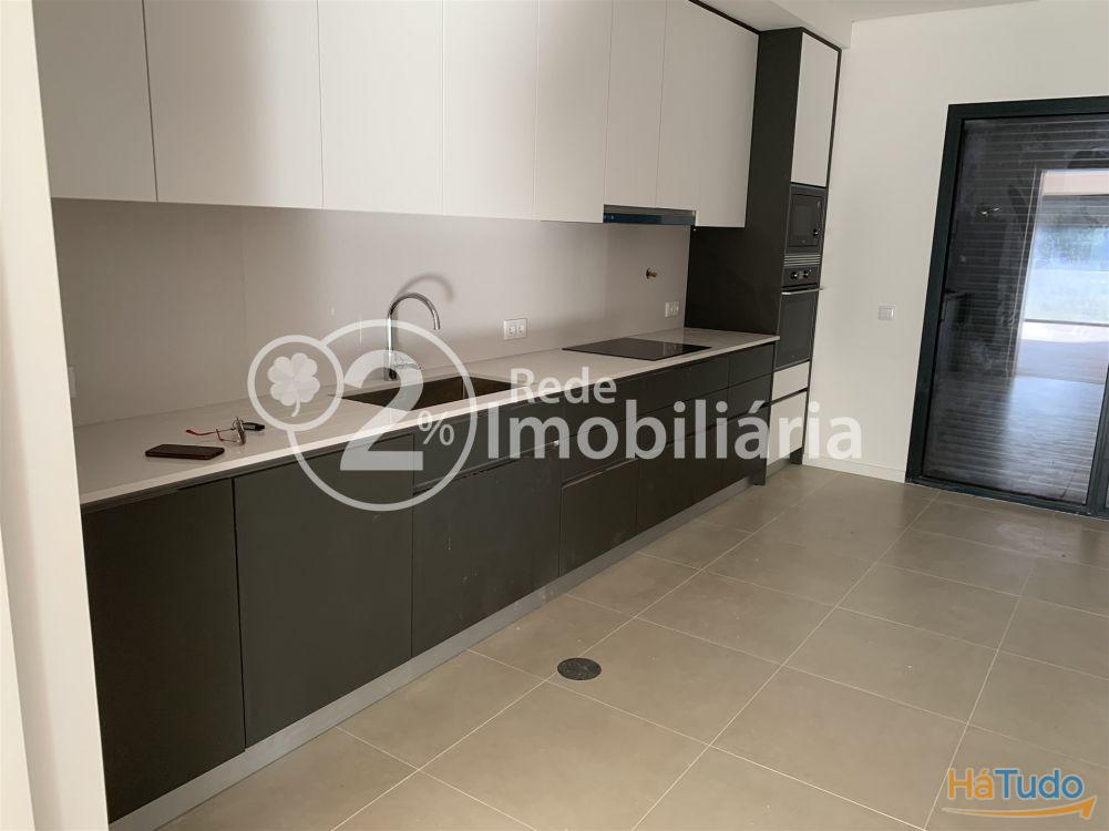 Moradia T4 nova em Azurva Moradia T4 nova em Azurva