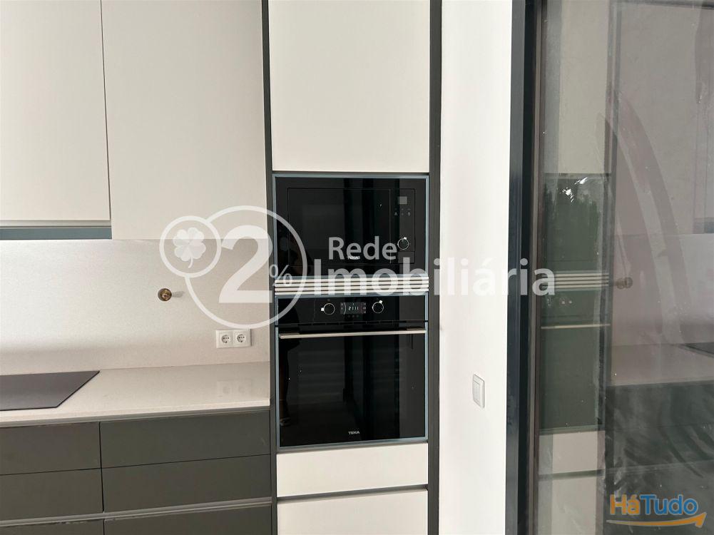 Moradia T4 nova em Azurva Moradia T4 nova em Azurva