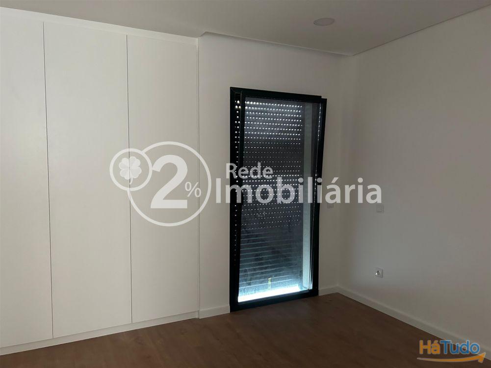 Moradia T4 nova em Azurva Moradia T4 nova em Azurva