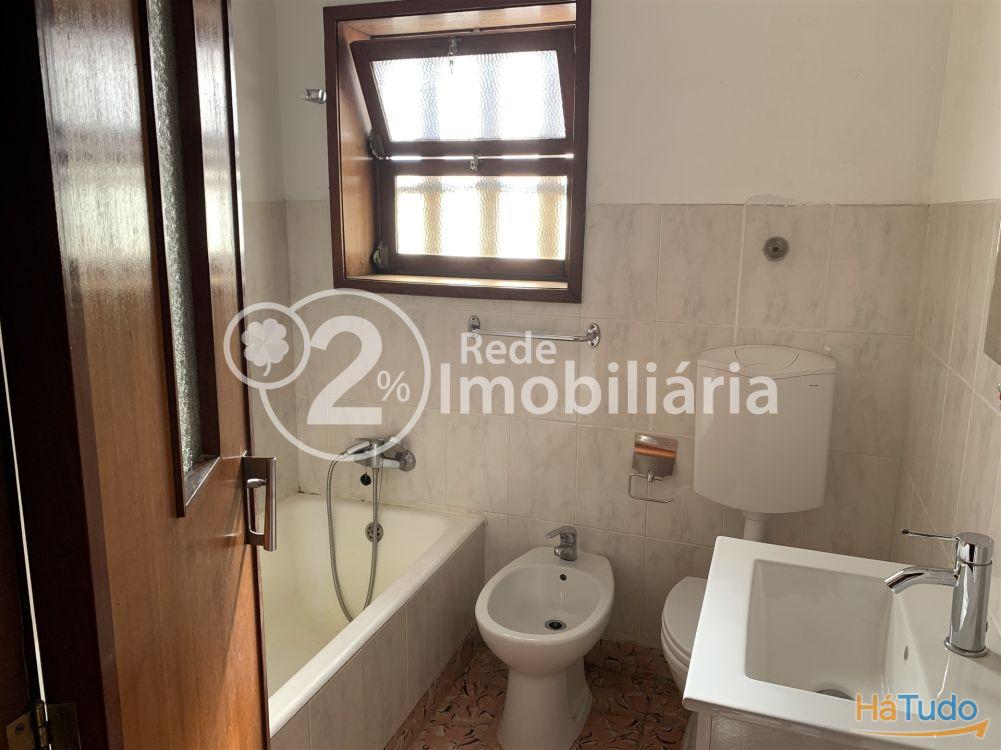 Moradia de dois pisos em São Bernardo Moradia de dois pisos em São Bernardo