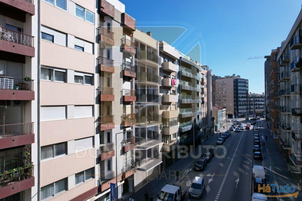 Apartamento T1, de Luxo, com terraço a 100metros da Praia de Matosinhos Apartamento T1, de Luxo, com terraço a 100metros da Praia de Matosinhos