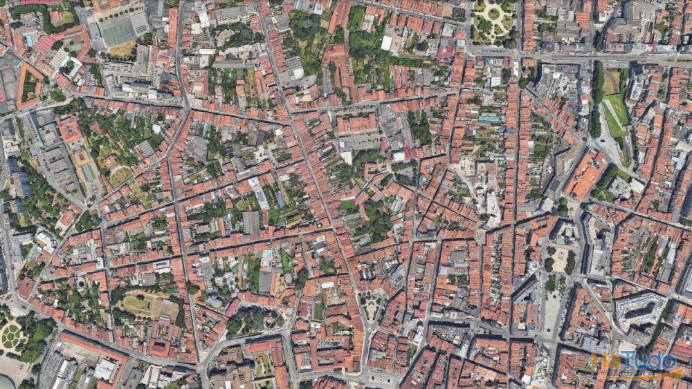 Prédio em plena baixa do Porto. Rua mártires da Liberdade com Loja na cave e rés do chão e dois pisos superiores a funcionar como A.L. Prédio em plena baixa do Porto. Rua mártires da Liberdade com Loja na cave e rés do chão e dois pisos superiores a funcionar como A.L.