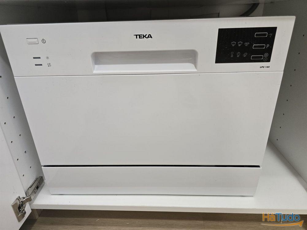 Apartamento/Escritório Remodelado Próximo ao Polo Universitário e Hospital São João Apartamento/Escritório Remodelado Próximo ao Polo Universitário e Hospital São João