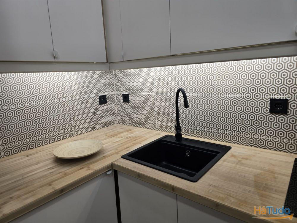 Apartamento/Escritório Remodelado Próximo ao Polo Universitário e Hospital São João Apartamento/Escritório Remodelado Próximo ao Polo Universitário e Hospital São João