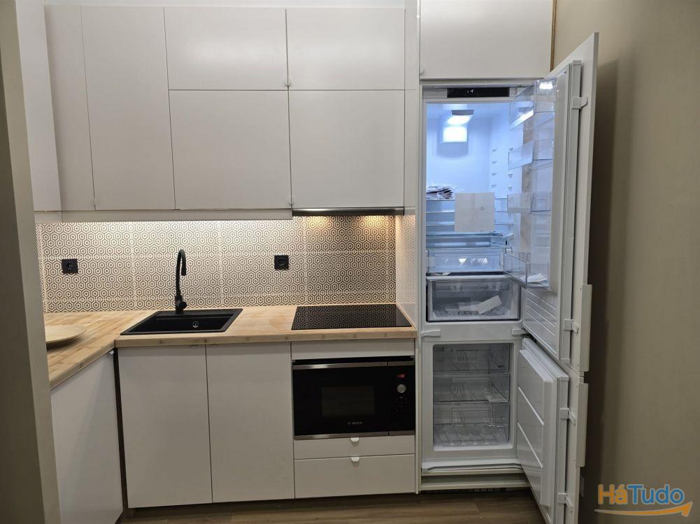 Apartamento/Escritório Remodelado Próximo ao Polo Universitário e Hospital São João Apartamento/Escritório Remodelado Próximo ao Polo Universitário e Hospital São João