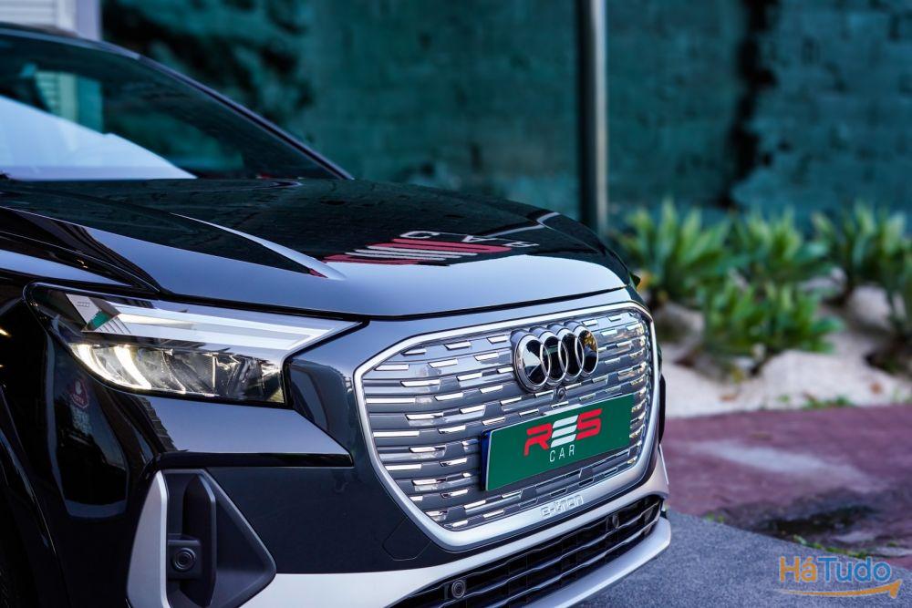 Audi Q4 e-tron 40 Audi Q4 e-tron 40