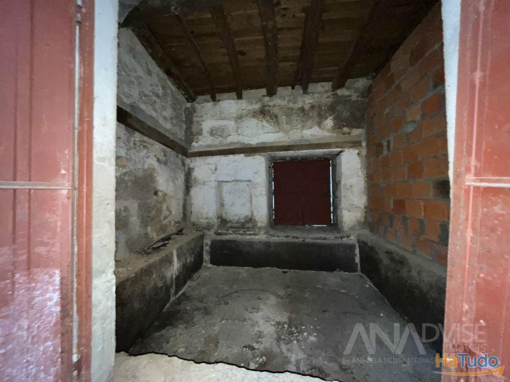 Moradia para Restaurar T4 Venda em Rio de Loba,Viseu Moradia para Restaurar T4 Venda em Rio de Loba,Viseu