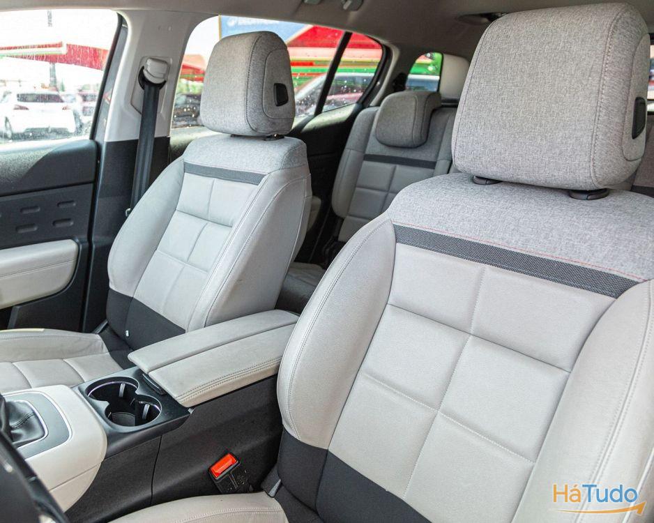 Citroën C5 Aircross 1.2 PureTech Feel Pack Citroën C5 Aircross 1.2 PureTech Feel Pack