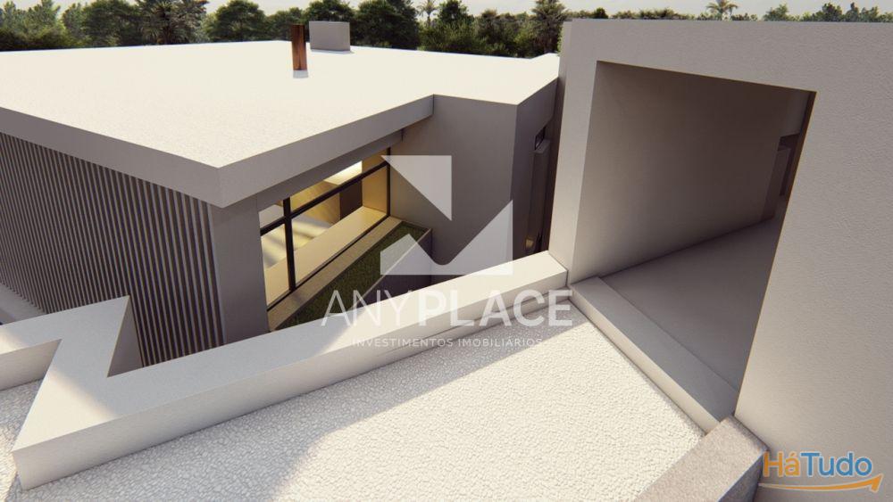 Exclusiva Moradia com Magnífica Vista Mar e Localização Privilegiada Exclusiva Moradia com Magnífica Vista Mar e Localização Privilegiada