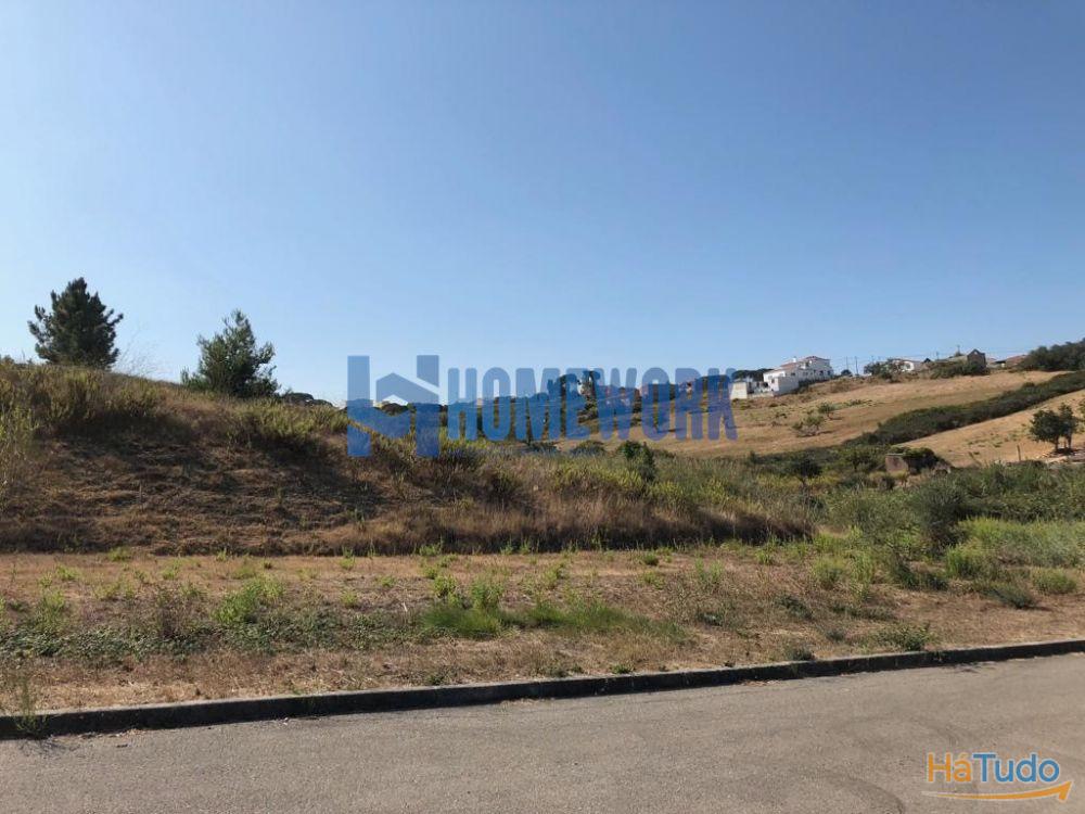 Urbanização para nova construção próximo da praia de Sesimbra Urbanização para nova construção próximo da praia de Sesimbra