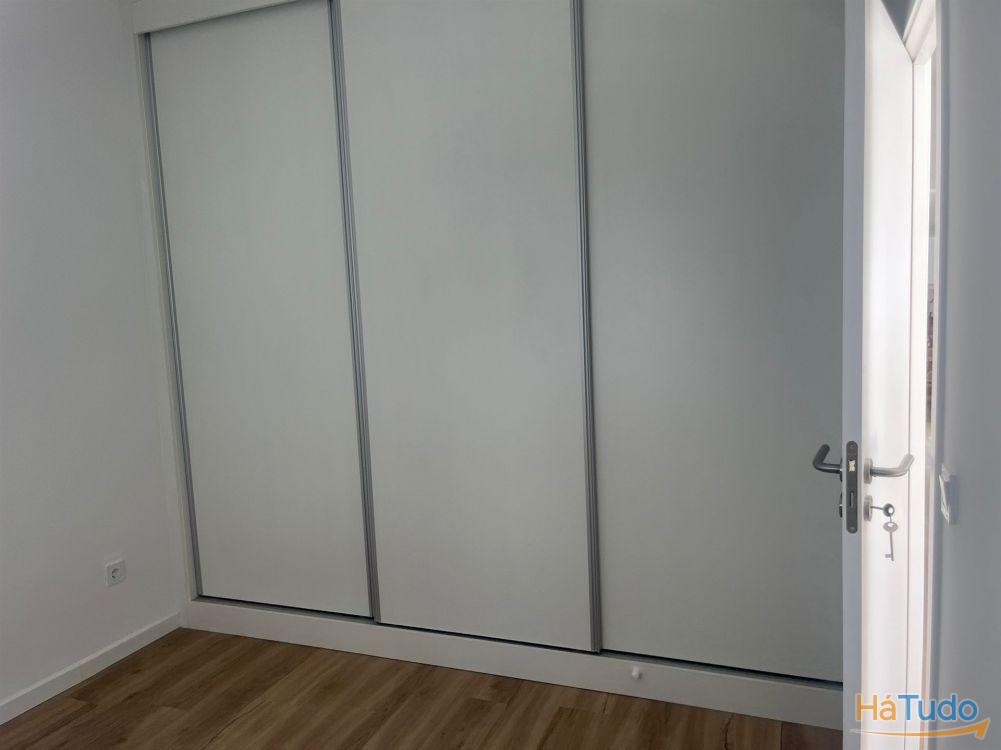 Moradia V1 Totalmente Reabilitada em Rio Tinto Moradia V1 Totalmente Reabilitada em Rio Tinto