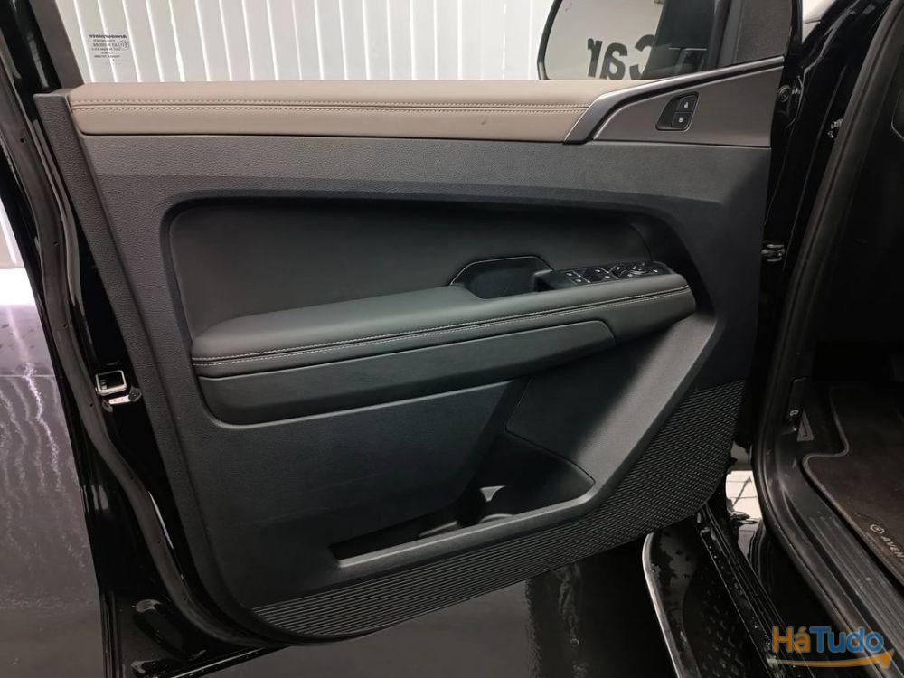 Volkswagen Amarok 3.0 TDI Aventura 4x4 Volkswagen Amarok 3.0 TDI Aventura 4x4