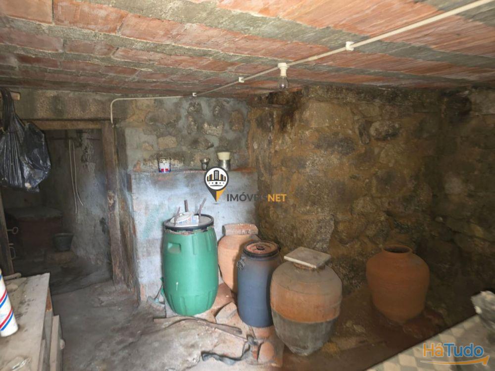 Moradia em banda com 2 pisos e logradouro, Povoa Rio Moinhos, Castelo Branco Moradia em banda com 2 pisos e logradouro, Povoa Rio Moinhos, Castelo Branco