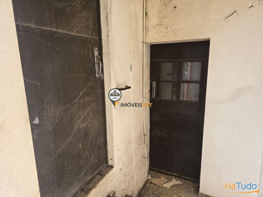 Moradia em banda com 2 pisos e logradouro, Povoa Rio Moinhos, Castelo Branco Moradia em banda com 2 pisos e logradouro, Povoa Rio Moinhos, Castelo Branco
