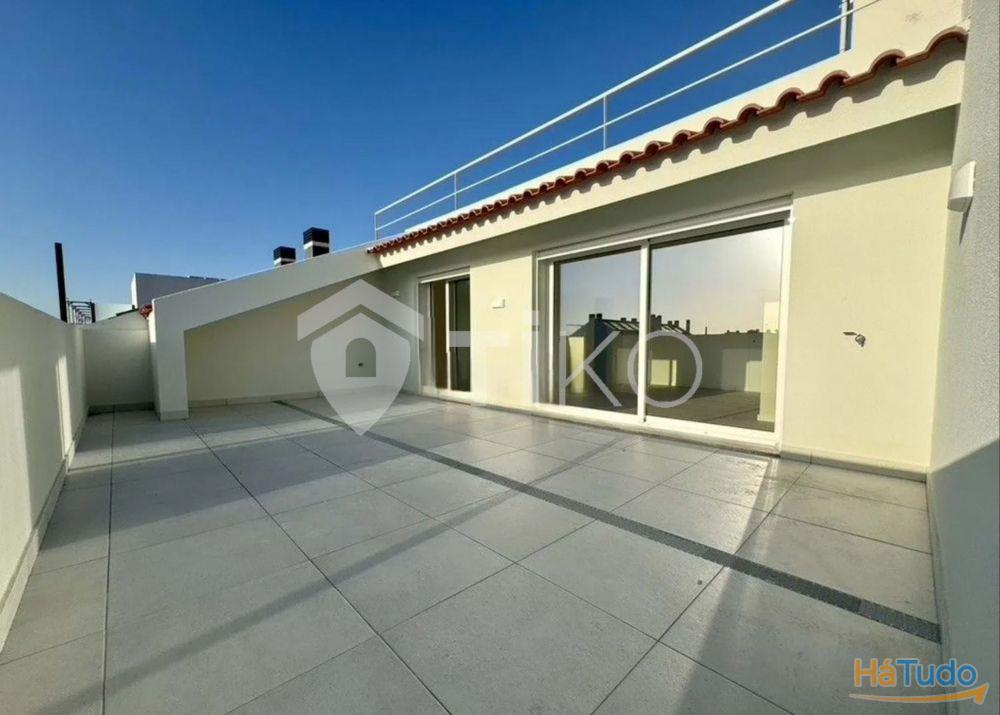 Apartamento T3 + 1 DUPLEX  com garagem/BOX  e arrumos à venda em Montijo Apartamento T3 + 1 DUPLEX  com garagem/BOX  e arrumos à venda em Montijo