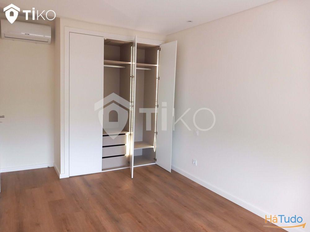 Apartamento T3 + 1 DUPLEX  com garagem/BOX  e arrumos à venda em Montijo Apartamento T3 + 1 DUPLEX  com garagem/BOX  e arrumos à venda em Montijo