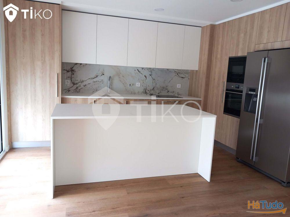 Apartamento T3 + 1 DUPLEX  com garagem/BOX  e arrumos à venda em Montijo Apartamento T3 + 1 DUPLEX  com garagem/BOX  e arrumos à venda em Montijo