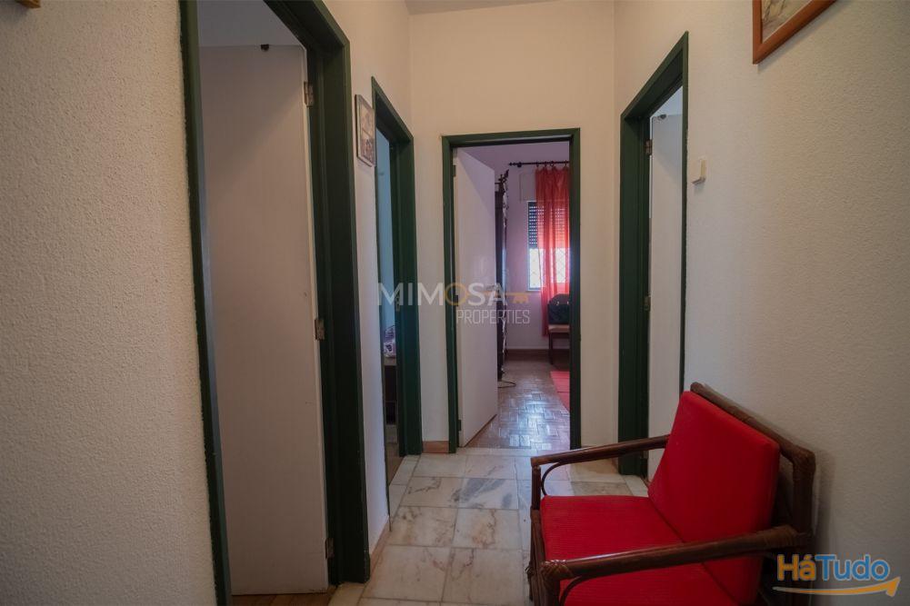 Moradia T3+2 com 3 Anexos Independentes em Alvor Moradia T3+2 com 3 Anexos Independentes em Alvor