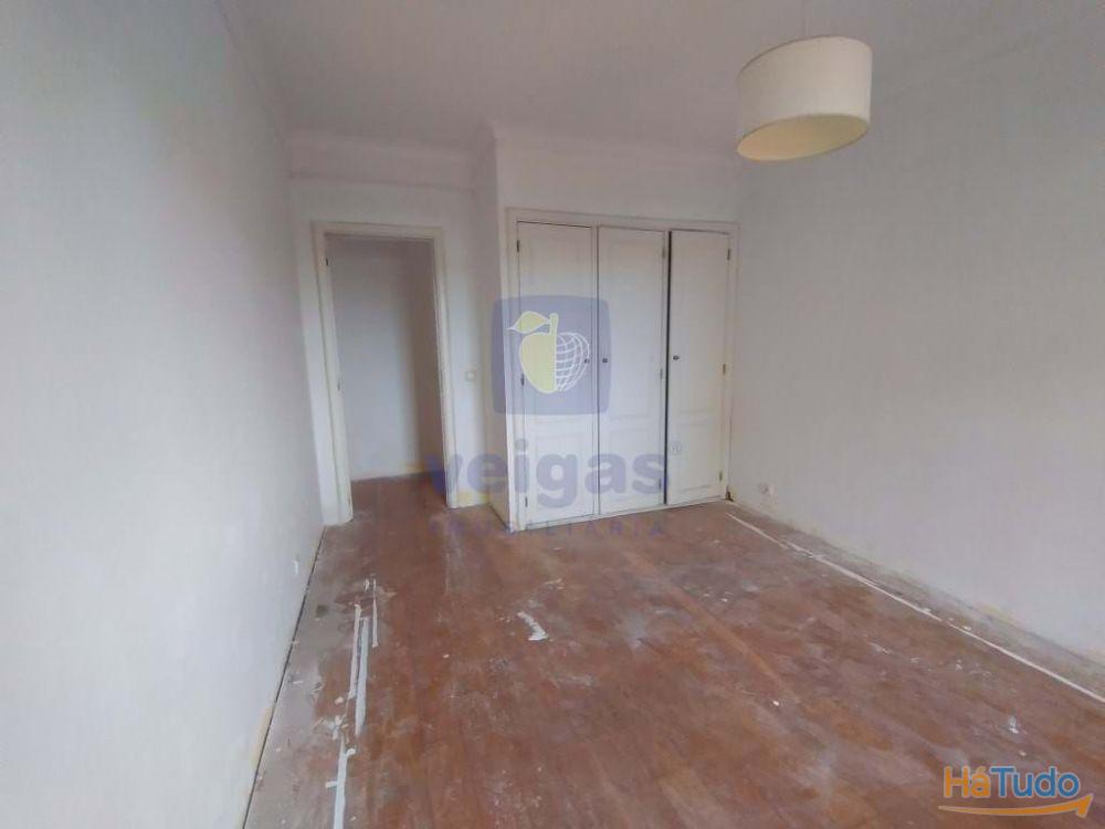 Moradia T6 ou Superior Rio de Mouro Moradia T6 ou Superior Rio de Mouro