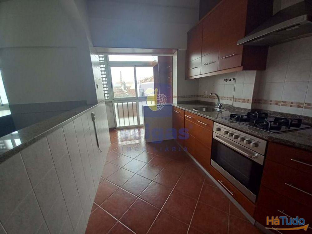 Apartamento de 3 assoalhadas localizado no centro da cidade do Montijo Apartamento de 3 assoalhadas localizado no centro da cidade do Montijo