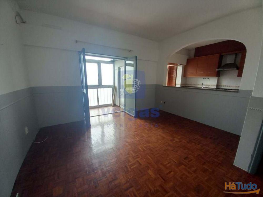 Apartamento de 3 assoalhadas localizado no centro da cidade do Montijo Apartamento de 3 assoalhadas localizado no centro da cidade do Montijo