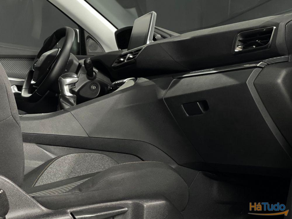 Peugeot 3008 1.5 BlueHDi Active Peugeot 3008 1.5 BlueHDi Active