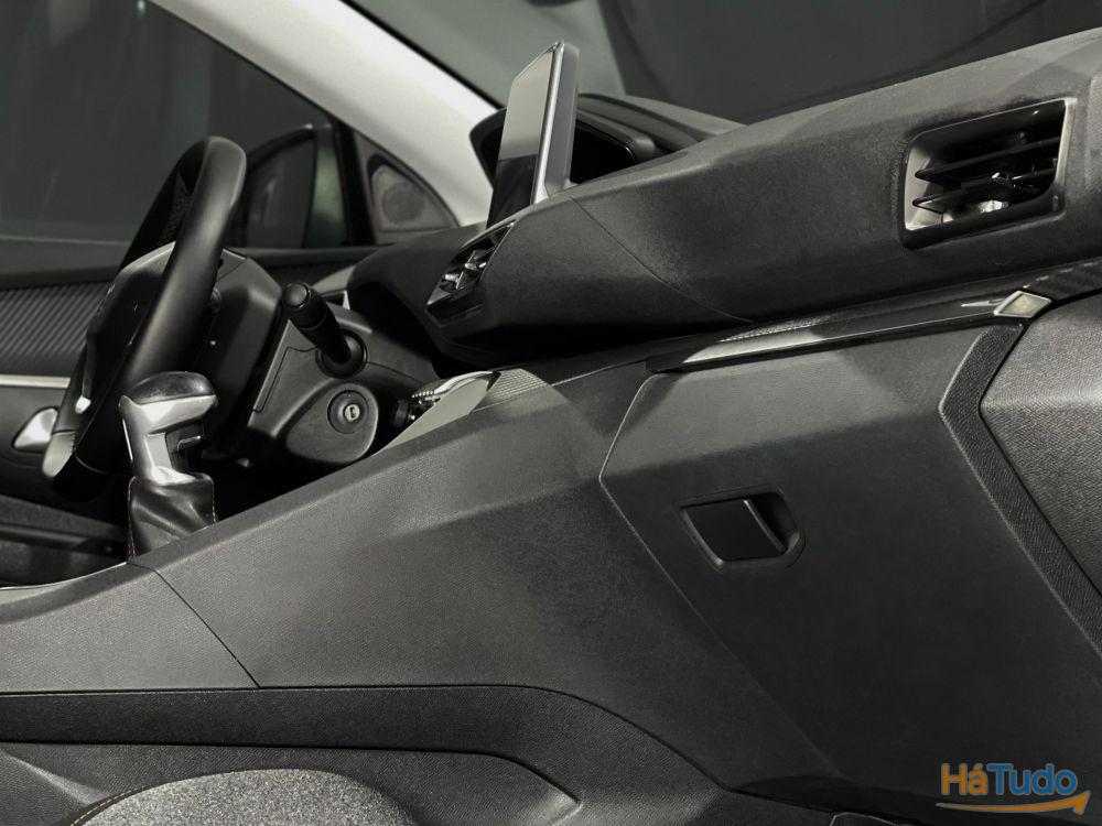 Peugeot 3008 1.5 BlueHDi Active Peugeot 3008 1.5 BlueHDi Active