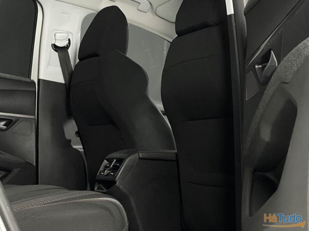 Peugeot 3008 1.5 BlueHDi Active Peugeot 3008 1.5 BlueHDi Active