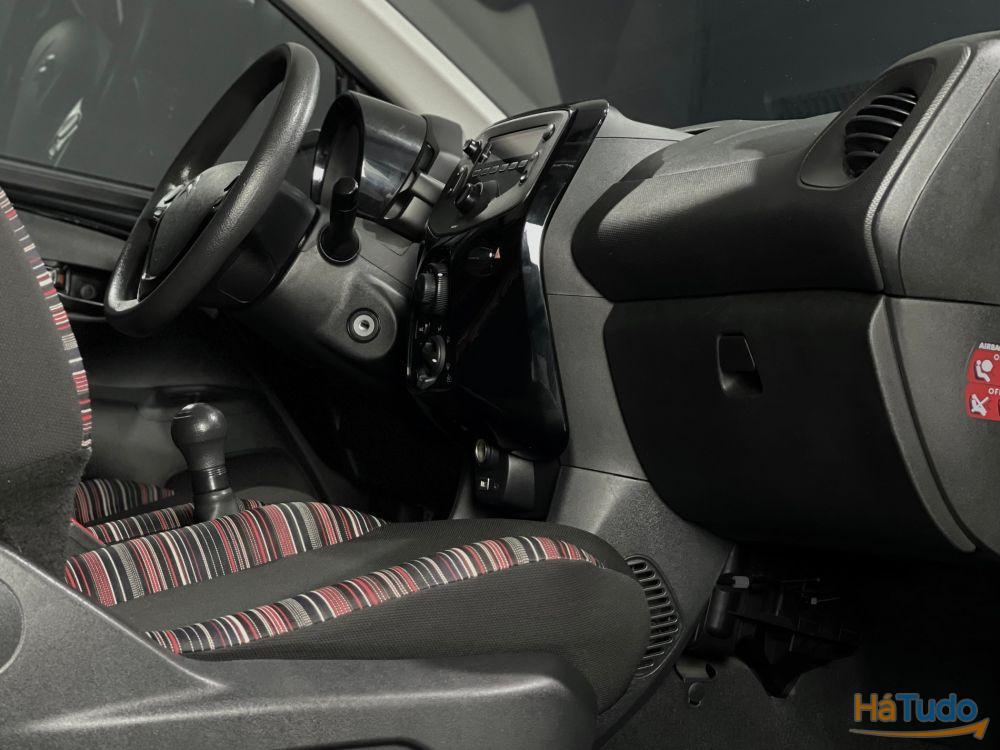 Citroën C1 1.0 VTi Feel Citroën C1 1.0 VTi Feel