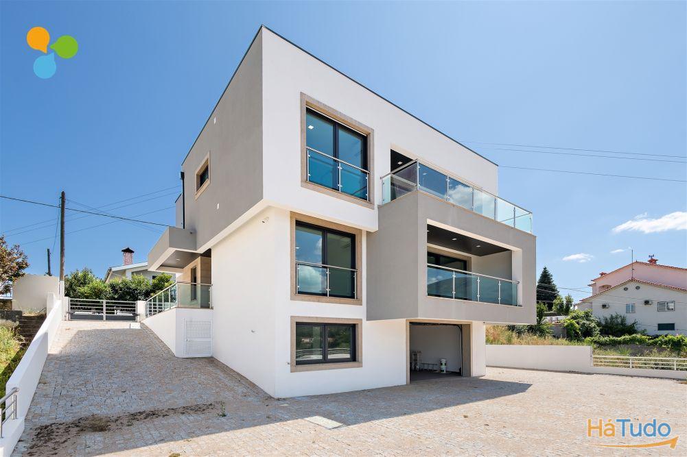 Moradia Isolada T4 ? Boidobra, Covilhã Moradia Isolada T4 ? Boidobra, Covilhã