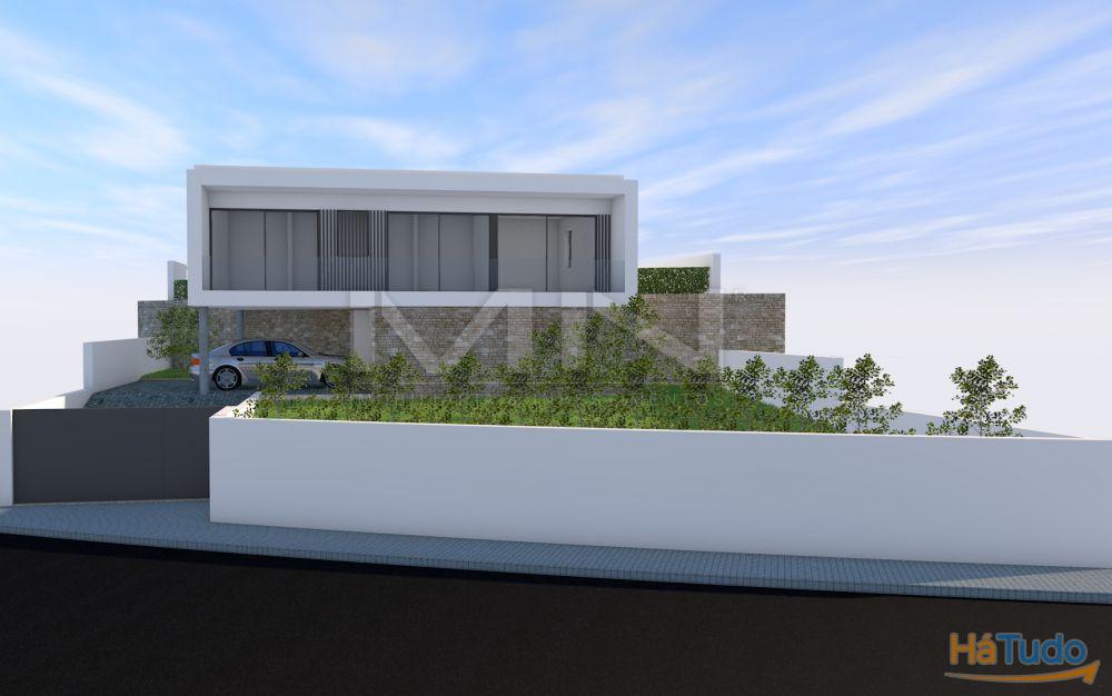 Moradia de 4 frentes - vendida em fase de acabamentos Moradia de 4 frentes - vendida em fase de acabamentos