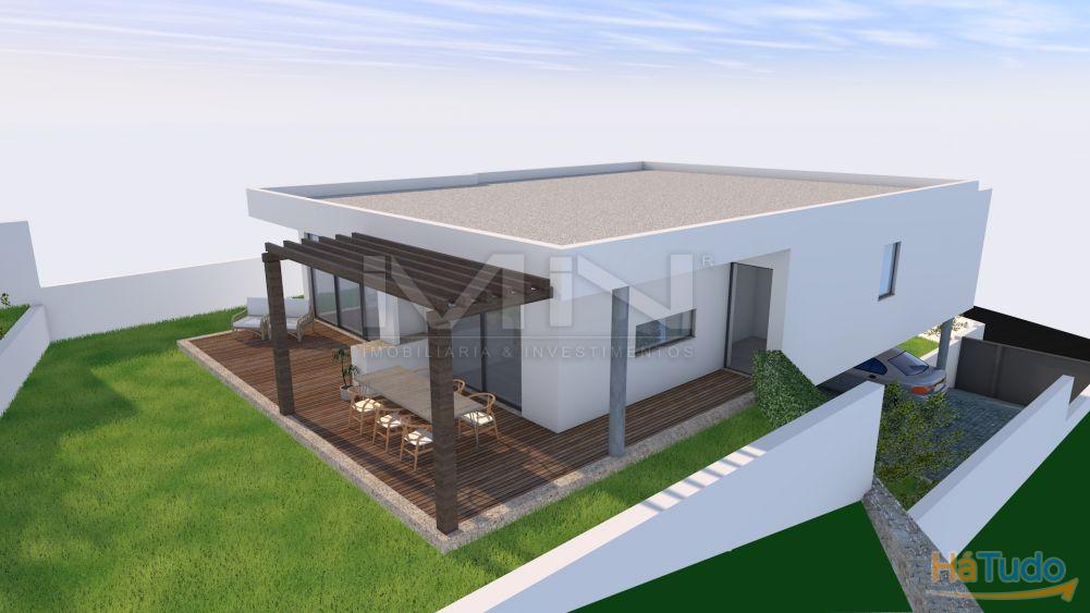 Moradia de 4 frentes - vendida em fase de acabamentos Moradia de 4 frentes - vendida em fase de acabamentos