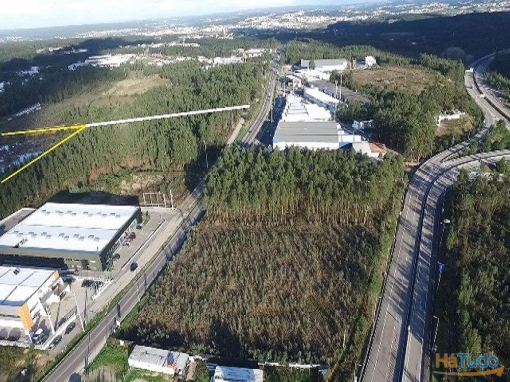 Lote Industrial 63.600 m2 para Venda em Leiria, Portugal