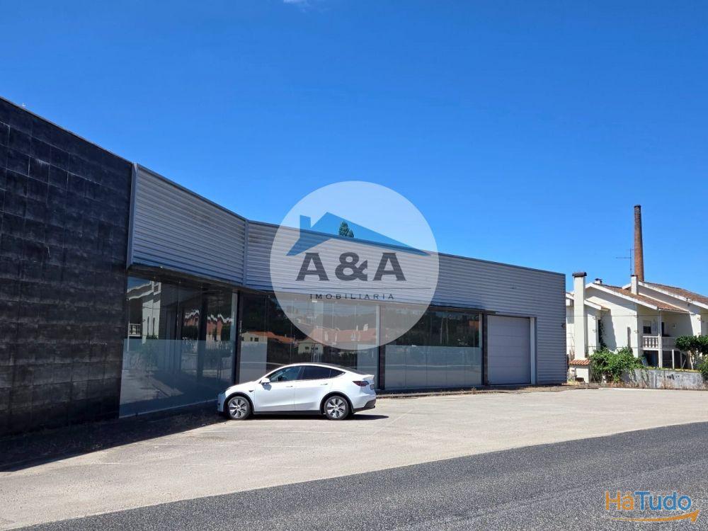 Armazm para comrcio e servios ? 750 m com excelente visibilidade!